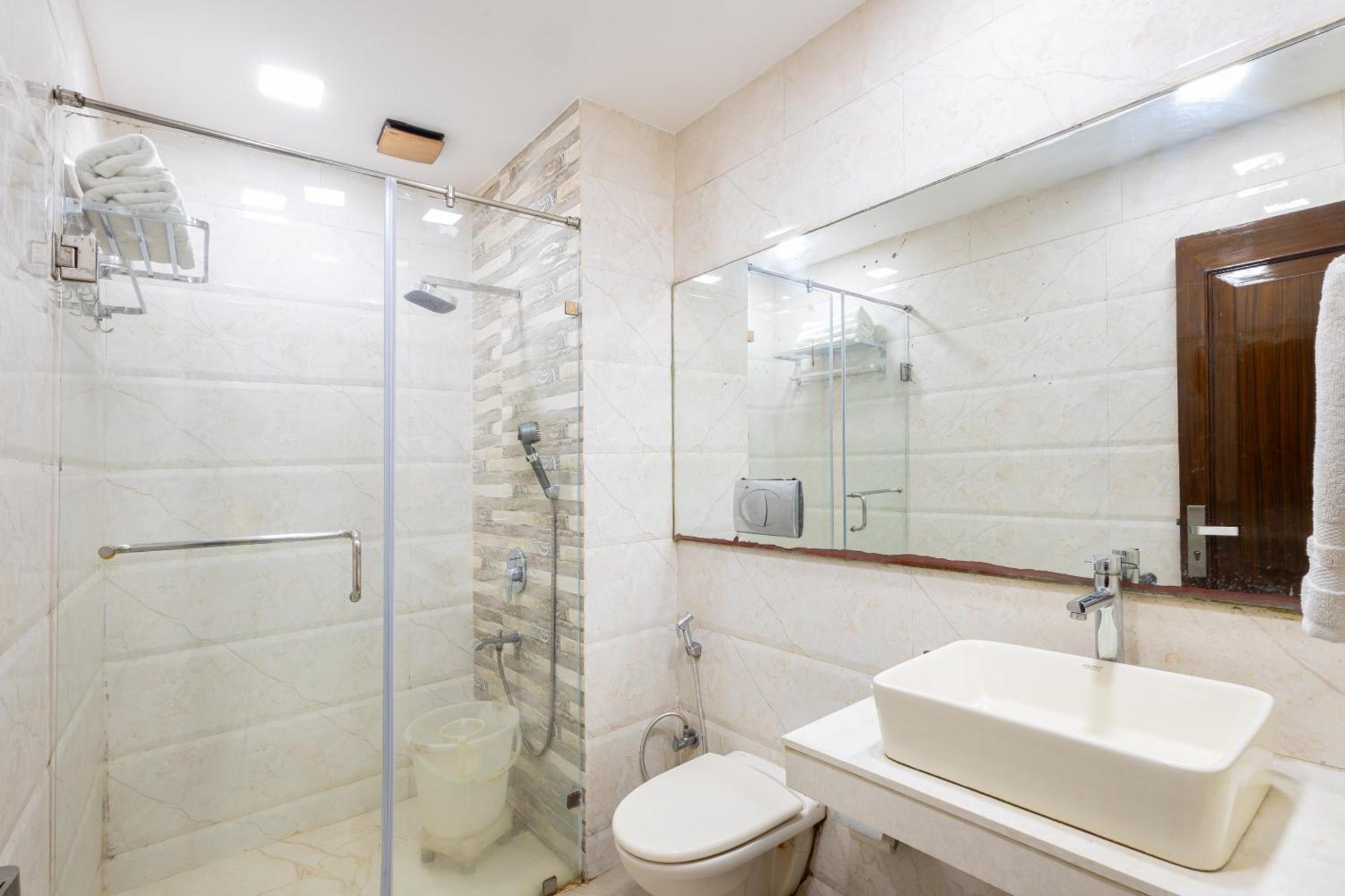 Hotel Panickers Residency - Ajmal Khan Market Near Karol Bagh Metro Delhi  Exterior photo
